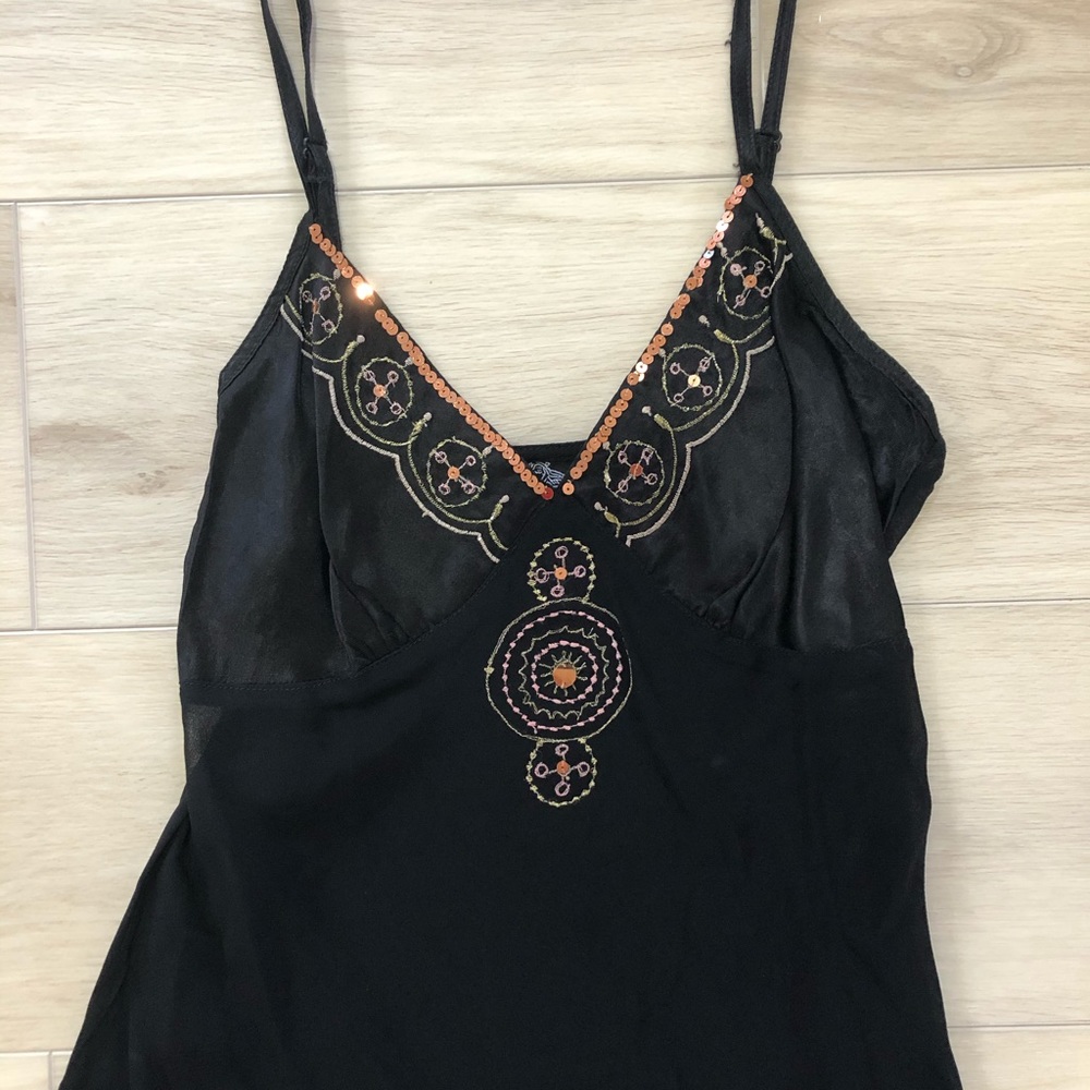 Unique Stunning Black Top